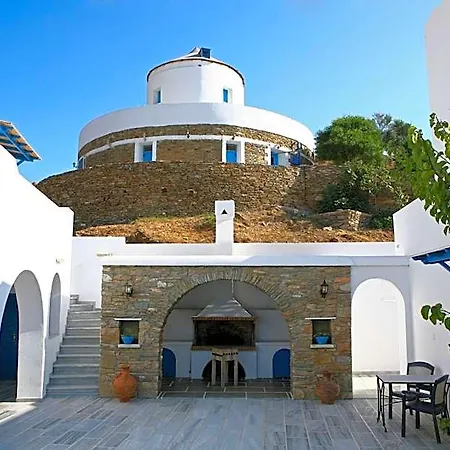 Poseidon 2* Chora (Ios)